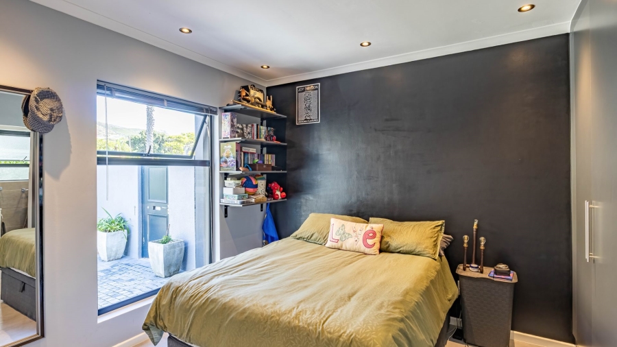 3 Bedroom Property for Sale in Lakeside Western Cape